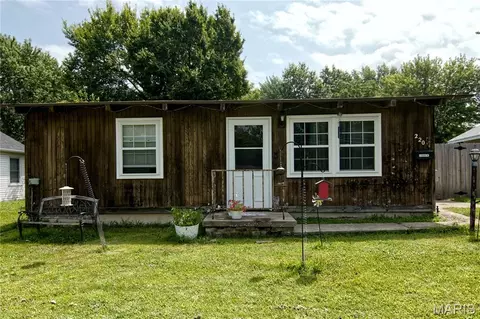 Exterior - 220 N Olive St, Marshfield, MO 65706 photo 6 of 7