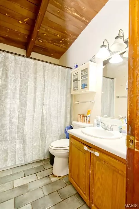 Bath - 220 N Olive St, Marshfield, MO 65706 photo 1 of 1