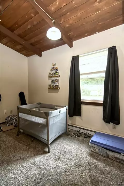 Bedroom - 220 N Olive St, Marshfield, MO 65706 photo 2 of 3