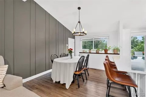 Dining - 519 Sulphur Spring Rd, Manchester, MO 63021 photo 1 of 4