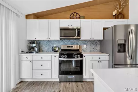 Kitchen - 519 Sulphur Spring Rd, Manchester, MO 63021 photo 6 of 6