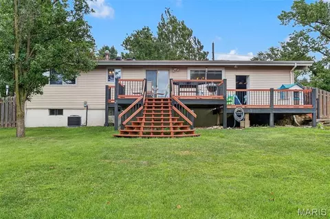 Exterior - 519 Sulphur Spring Rd, Manchester, MO 63021 photo 4 of 10