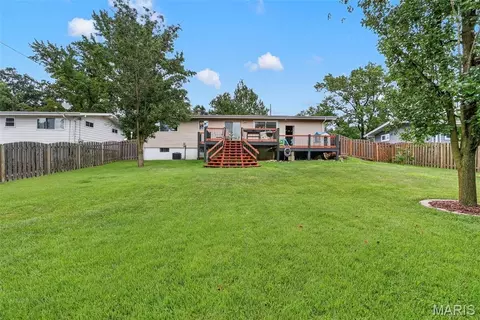 Exterior - 519 Sulphur Spring Rd, Manchester, MO 63021 photo 3 of 10