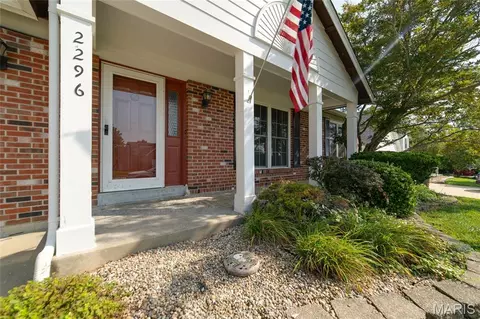 Exterior - 2296 Delaware Dr, Saint Charles, MO 63303 photo 3 of 12