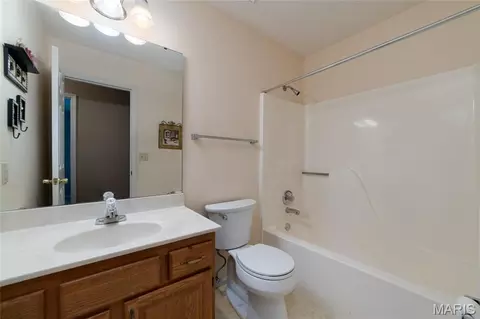 Bath - 2296 Delaware Dr, Saint Charles, MO 63303 photo 2 of 2