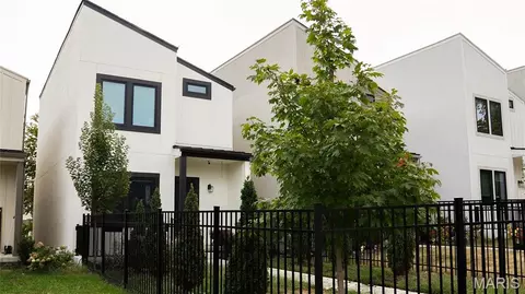 1825 Mercier St, Kansas City, MO 64108