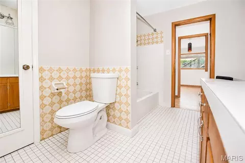 Bath - 403 Cox Dr, Cuba, MO 65453 photo 1 of 4