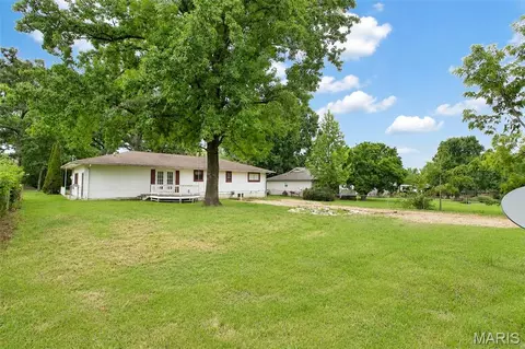 Exterior - 403 Cox Dr, Cuba, MO 65453 photo 7 of 7