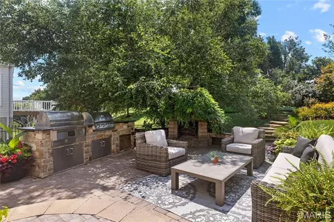 Exterior - 268 Magnolia Trace Dr, Ballwin, MO 63021 photo 6 of 17