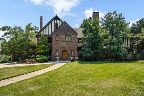 9 Bellerive Acres, Saint Louis, MO 63121