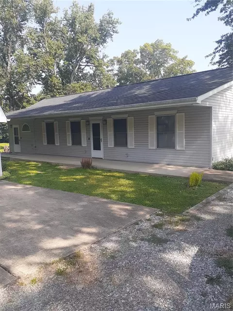102 Athlone Dr, Caseyville, IL 62232