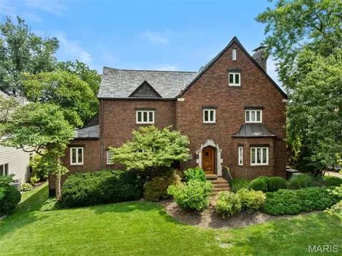 516 Warder Ave, University City, MO 63130