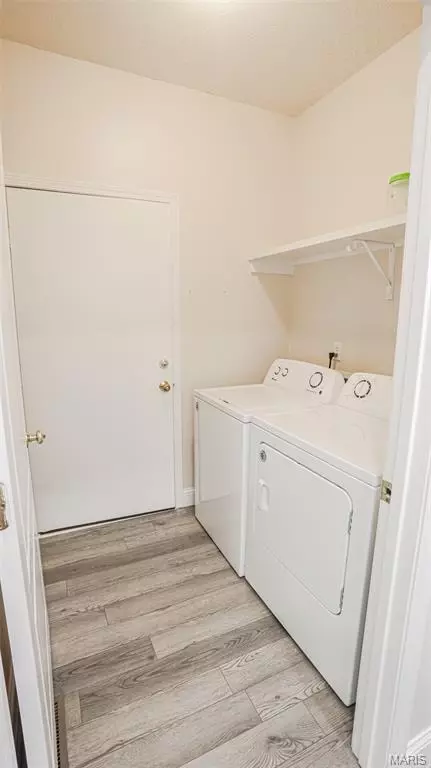 Other - 2335 W Chesterfield Blvd #B, Springfield, MO 65807 photo 9 of 11