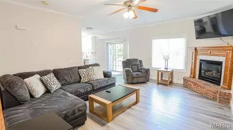 Other - 2335 W Chesterfield Blvd #B, Springfield, MO 65807 photo 3 of 11