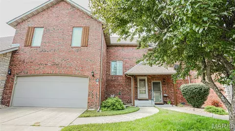 Exterior - 2335 W Chesterfield Blvd #B, Springfield, MO 65807 photo 5 of 8