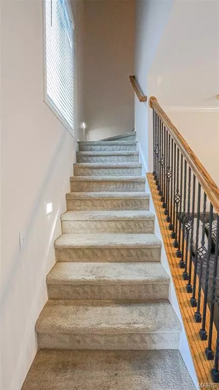 Entry Way - 2335 W Chesterfield Blvd #B, Springfield, MO 65807 photo 1 of 4
