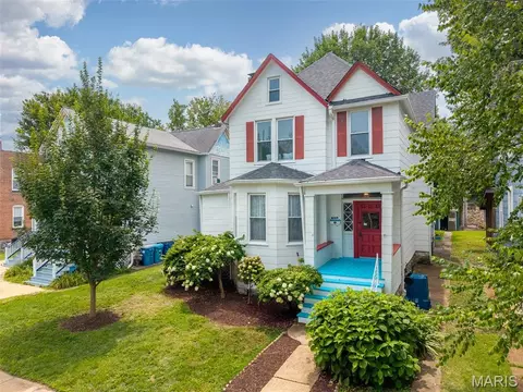 Exterior - 7438 Maple Ave, Maplewood, MO 63143 photo 16 of 20