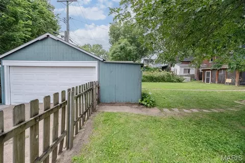 Exterior - 7438 Maple Ave, Maplewood, MO 63143 photo 10 of 20