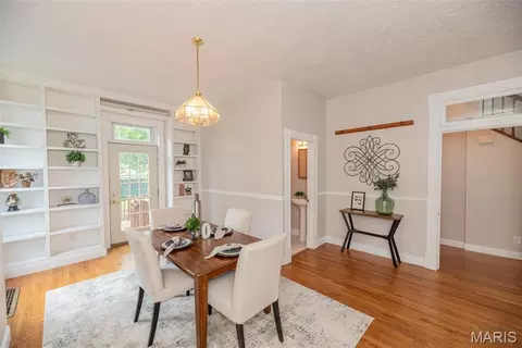 Dining - 7438 Maple Ave, Maplewood, MO 63143 photo 1 of 8