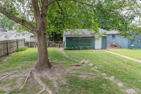 Exterior - 7438 Maple Ave, Maplewood, MO 63143 photo 9 of 20