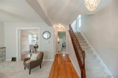 Entry Way - 7438 Maple Ave, Maplewood, MO 63143 photo 1 of 4