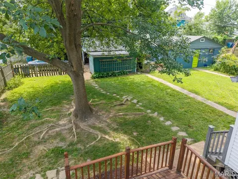 Exterior - 7438 Maple Ave, Maplewood, MO 63143 photo 19 of 20
