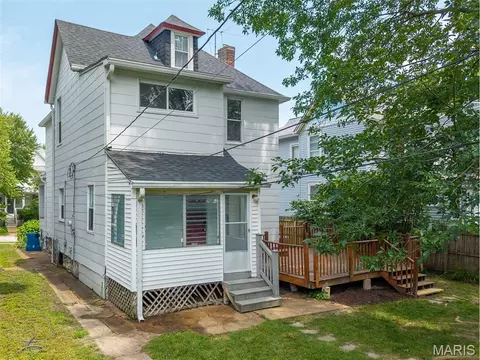 Exterior - 7438 Maple Ave, Maplewood, MO 63143 photo 5 of 20