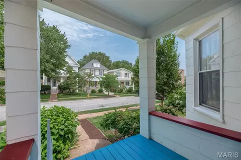 Exterior - 7438 Maple Ave, Maplewood, MO 63143 photo 15 of 20
