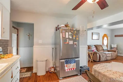 Kitchen - 706 S Maple St, Brighton, IL 62012 photo 3 of 4