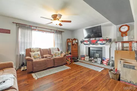 Other - 706 S Maple St, Brighton, IL 62012 photo 7 of 14