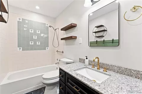 Bath - 544 Anaconda Rd, Saint Clair, MO 63077 photo 1 of 2