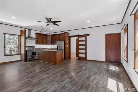 Living - 751 S Farm 197, Springfield, MO 65809 photo 2 of 3