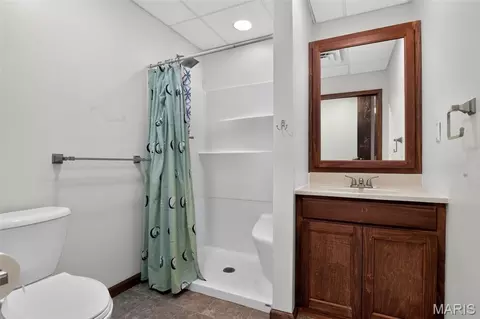 Bath - 751 S Farm 197, Springfield, MO 65809 photo 1 of 4