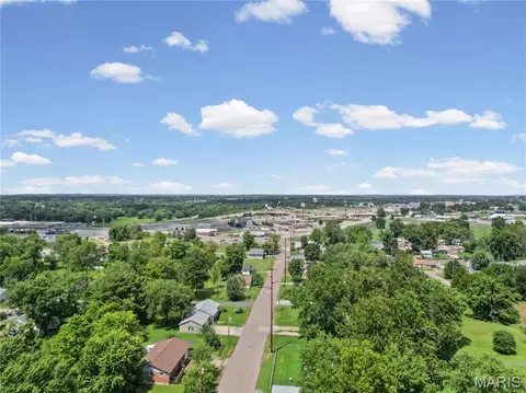 View/Area - 237 Jackson St, Sullivan, MO 63080 photo 4 of 6