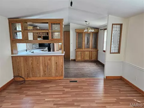 702 E Feifer, Sparta, IL 62286 photo 5