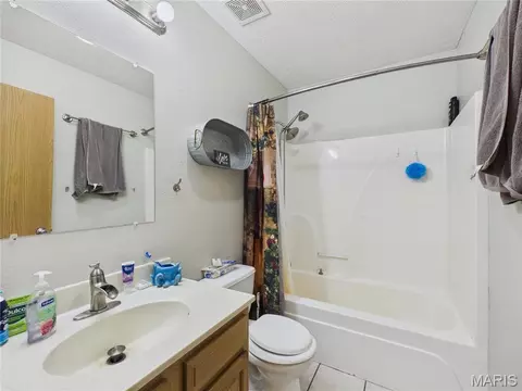 Bath - 15505 Top Dr, Saint Robert, MO 65584 photo 5 of 5