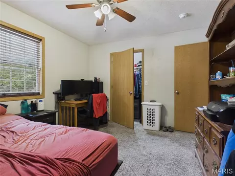 Bedroom - 15505 Top Dr, Saint Robert, MO 65584 photo 8 of 11