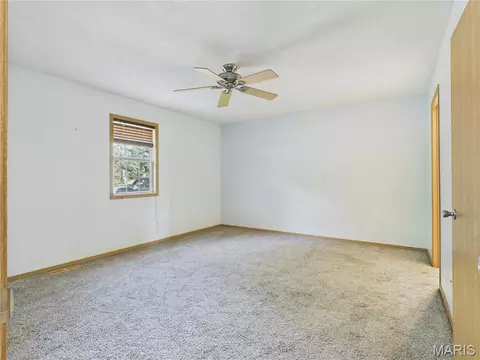 Bedroom - 15505 Top Dr, Saint Robert, MO 65584 photo 9 of 11