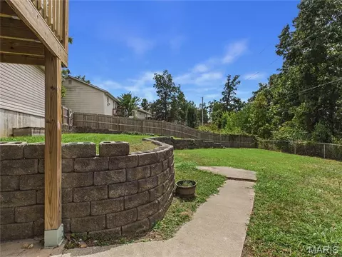 Exterior - 15505 Top Dr, Saint Robert, MO 65584 photo 12 of 17