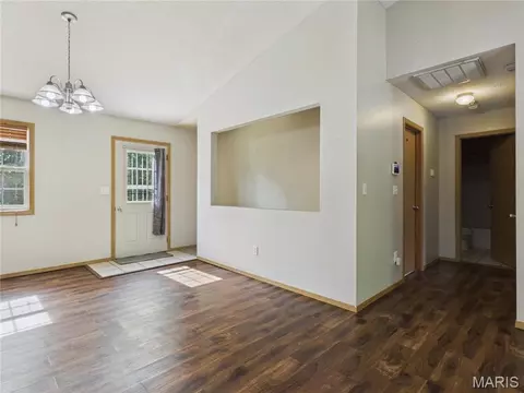 Living - 15505 Top Dr, Saint Robert, MO 65584 photo 5 of 5