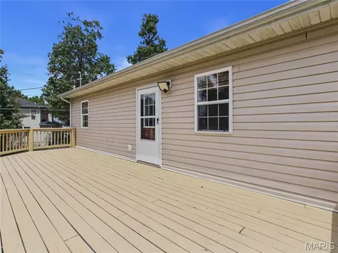 Exterior - 15505 Top Dr, Saint Robert, MO 65584 photo 15 of 17