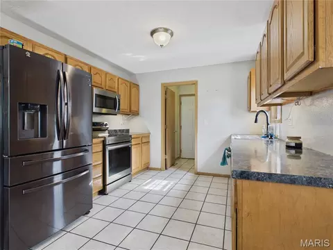 Kitchen - 15505 Top Dr, Saint Robert, MO 65584 photo 1 of 5