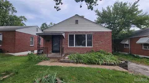8525 Appleton Dr, Saint Louis, MO 63132