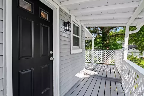 Exterior - 5336 Kirkland Dr, Normandy, MO 63121 photo 2 of 10