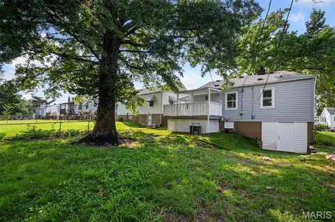 Exterior - 5336 Kirkland Dr, Normandy, MO 63121 photo 8 of 10