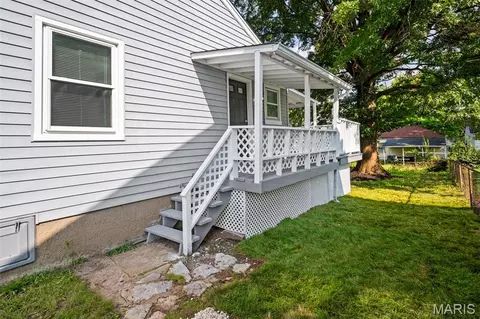 Exterior - 5336 Kirkland Dr, Normandy, MO 63121 photo 6 of 10