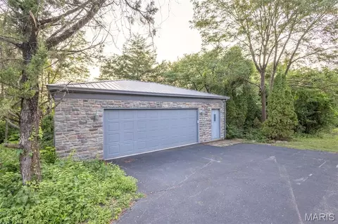 Exterior - 4 River Hills Rd, Hannibal, MO 63401 photo 9 of 21