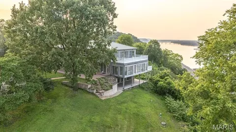 Exterior - 4 River Hills Rd, Hannibal, MO 63401 photo 2 of 21