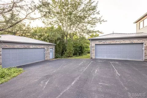 Exterior - 4 River Hills Rd, Hannibal, MO 63401 photo 10 of 21