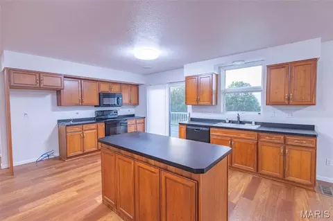 Kitchen - 4 River Hills Rd, Hannibal, MO 63401 photo 1 of 3